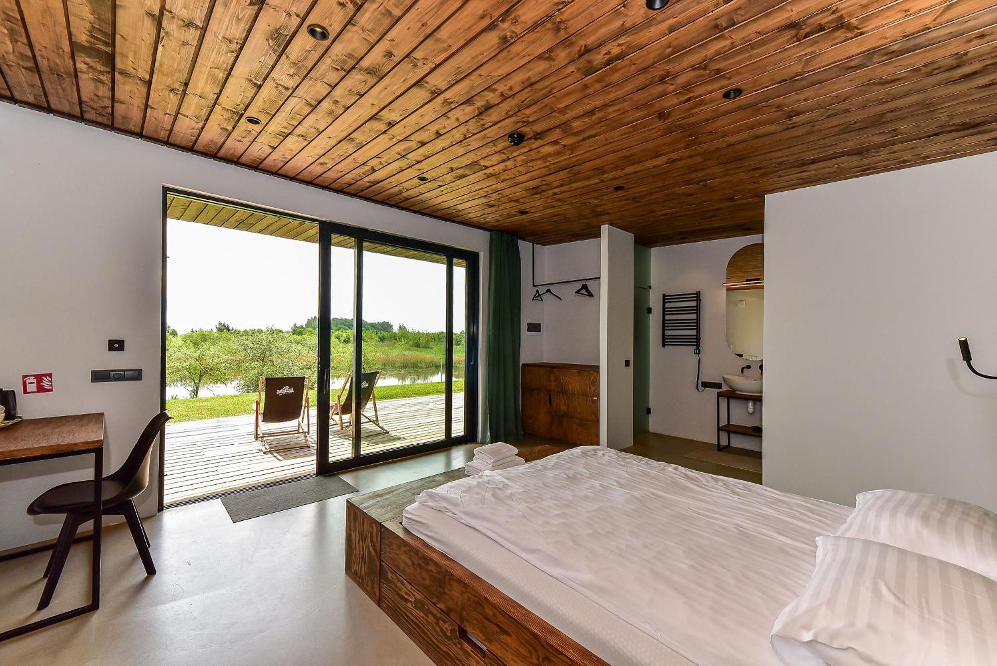 Wakepond Atostogu Slenis Villa Anykščiai Exteriör bild